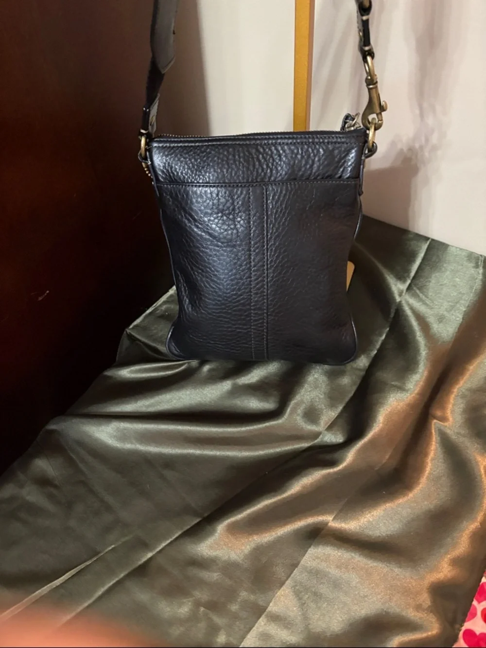 Vintage Coach small leather crossbody messenger bag late 90’s
